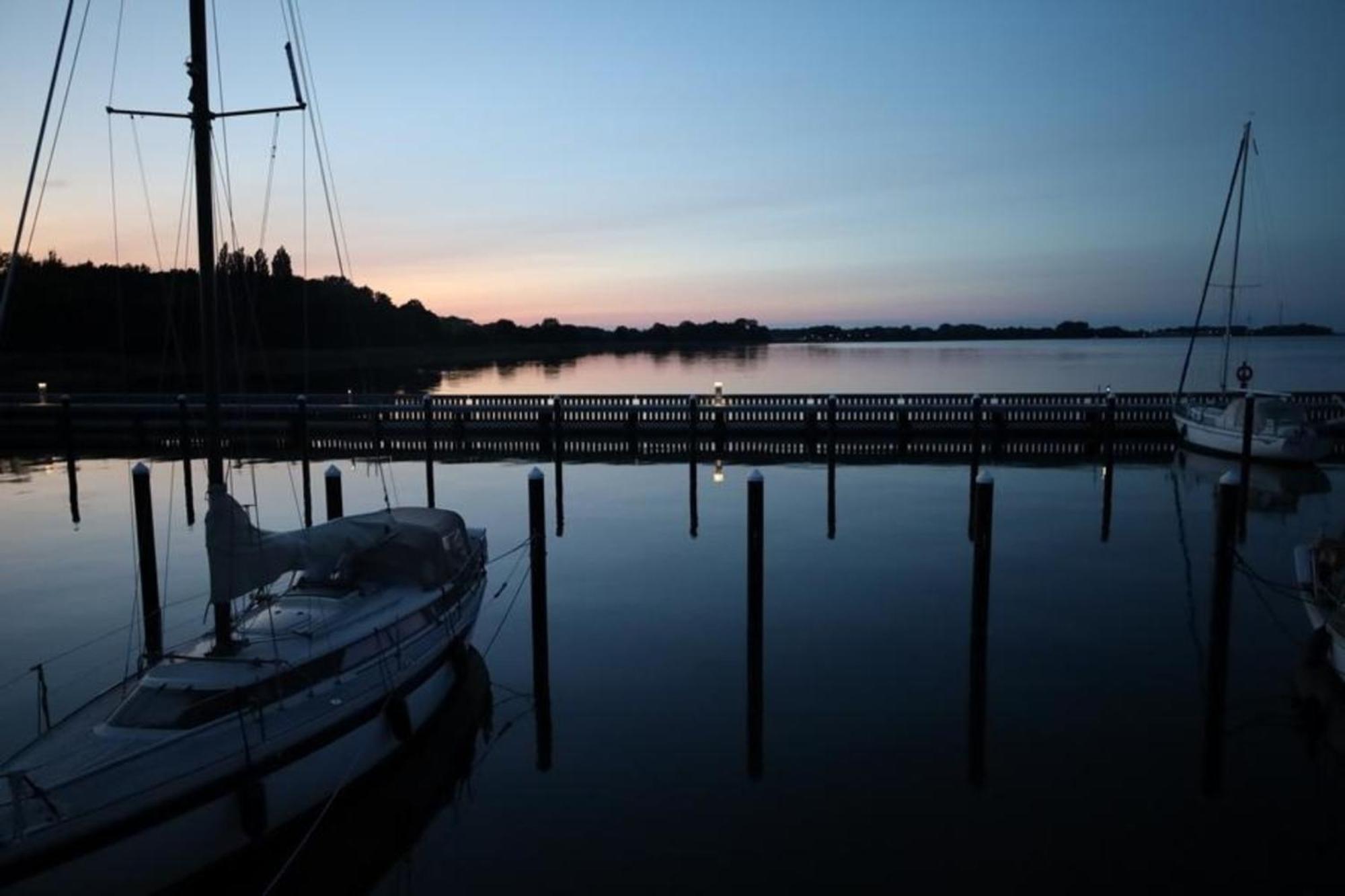 Hotel Hausboot Liliput Stralsund Zewnętrze zdjęcie